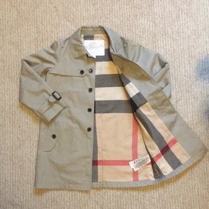 Burberry Kids Classic Trench Coat 5-6Y